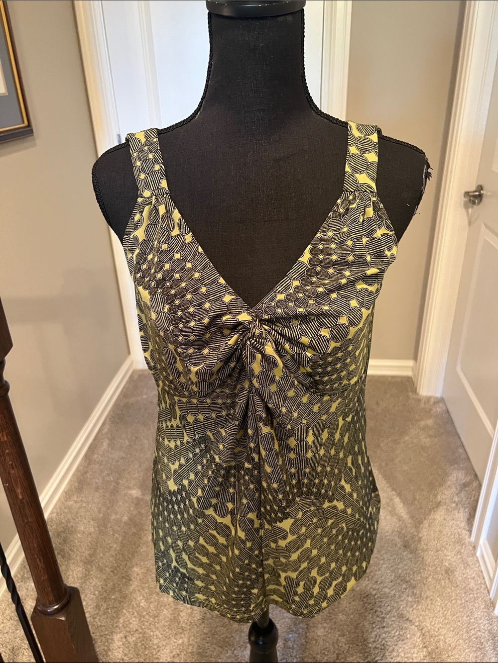 212 Collection Black and Yellow Knot-Front Sleeveless Top